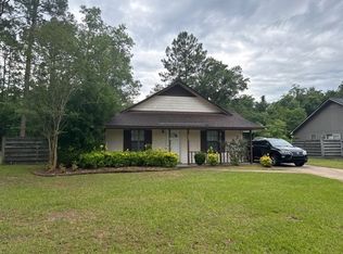 932 Mandarin Dr, Hinesville, GA 31313