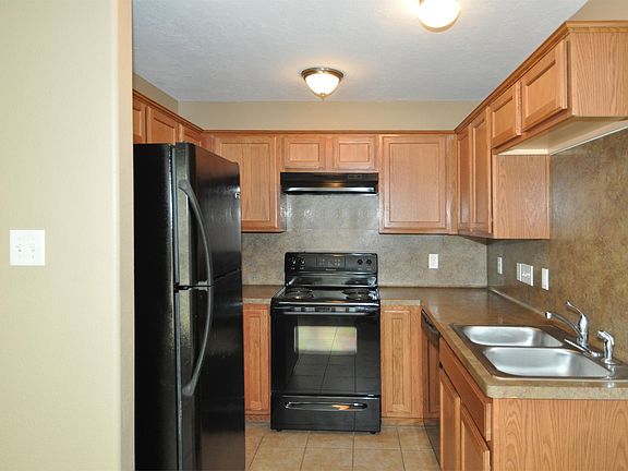 2nd image of 21483B W Wallis Dr #B