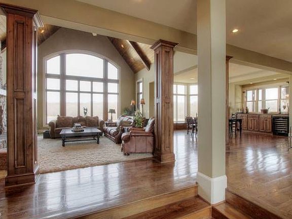 Open and Spacious Floor P