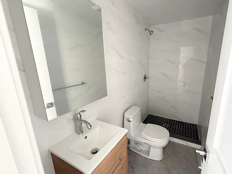 3515 146th St #7B — Photo 5