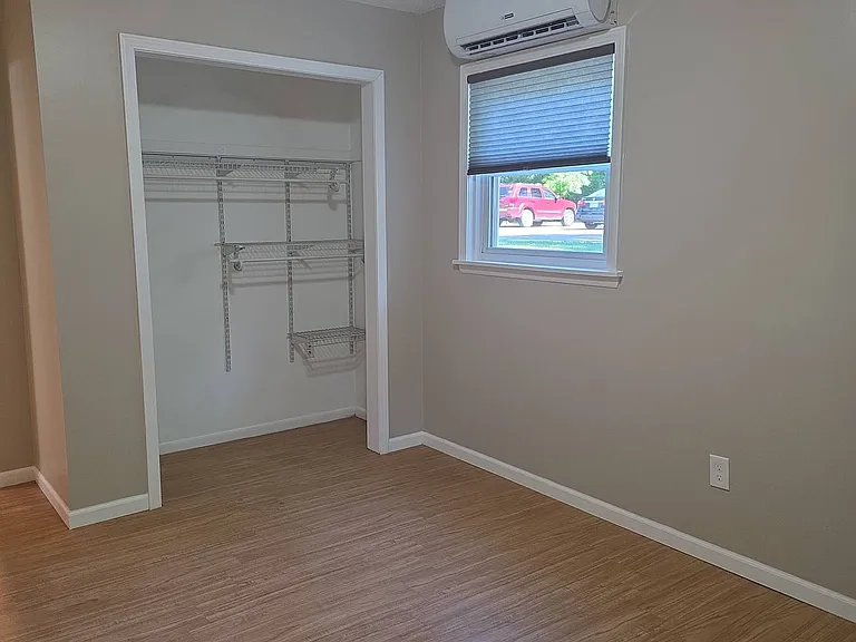 705 E 3rd St — Photo 22