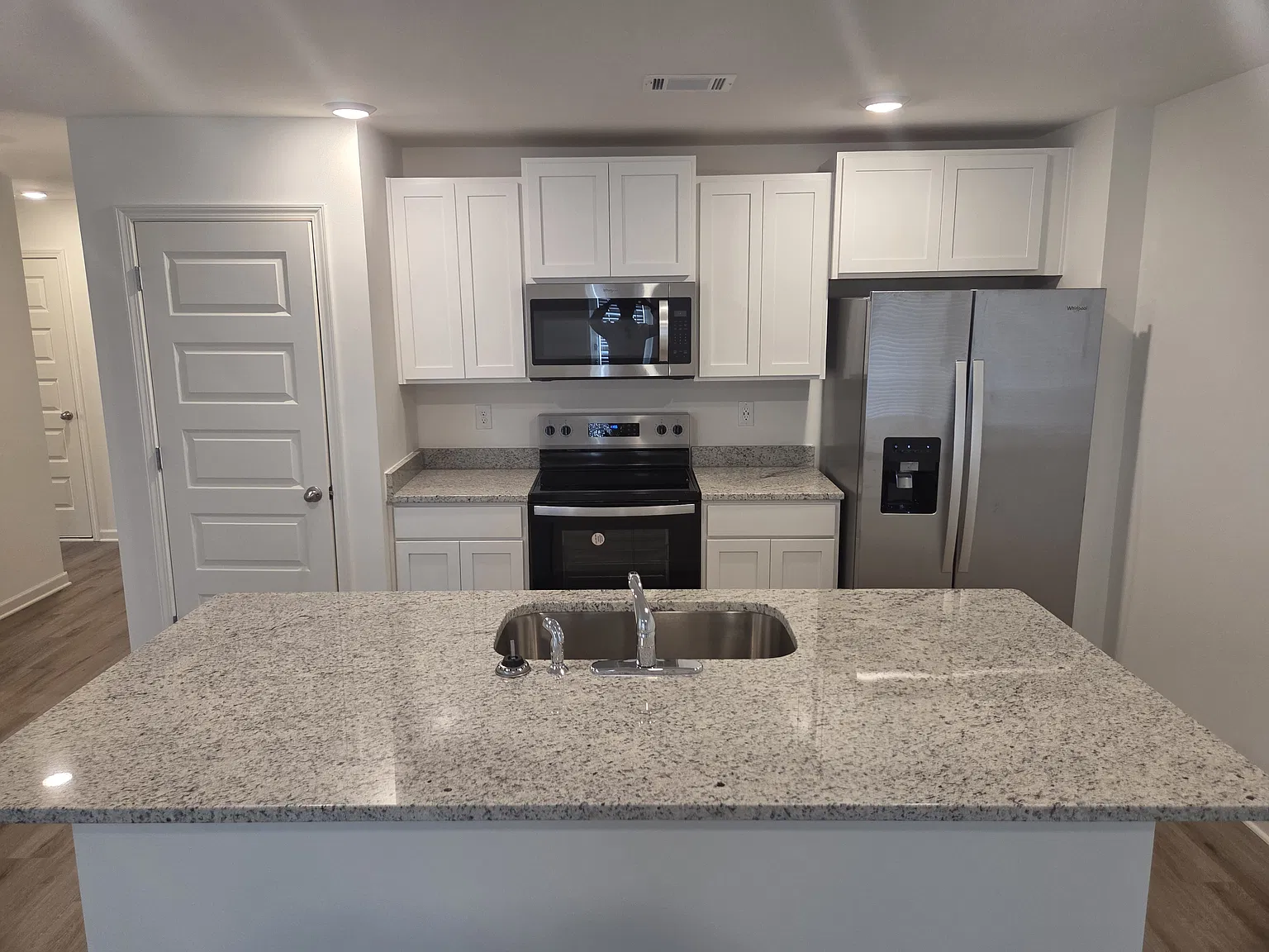 4 bed, 1497 sqft, $1,950 — Photo 3