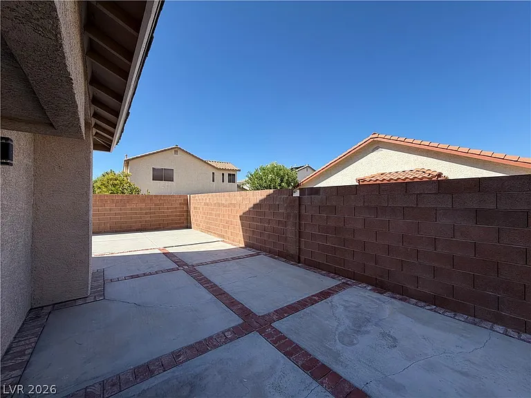 2456 Sheltered Meadows Ln — Photo 31