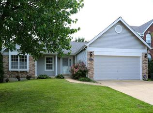 16946 Hickory Forest Ln, Ballwin, MO