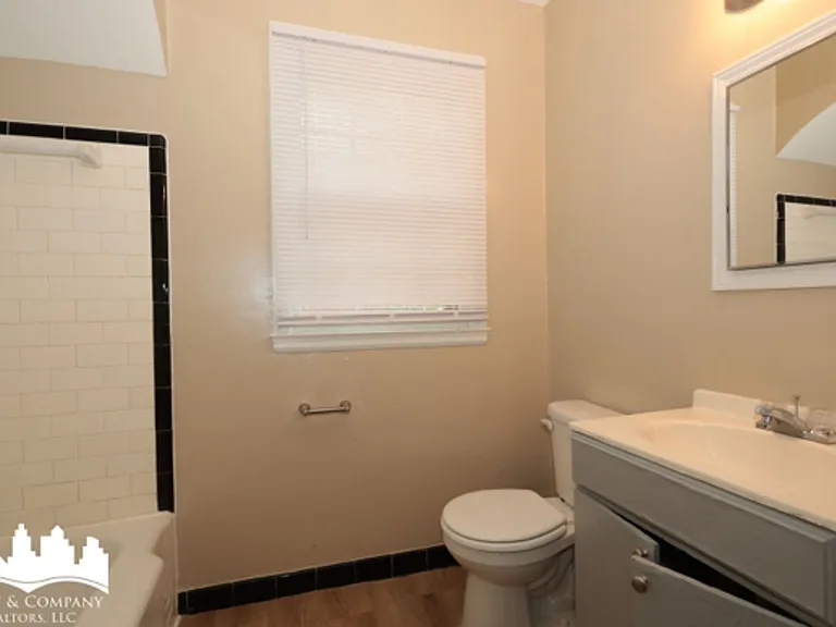 905 Parkhaven Ln — Photo 13