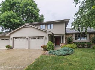 2640 SE 11th St, West Des Moines, IA 50265