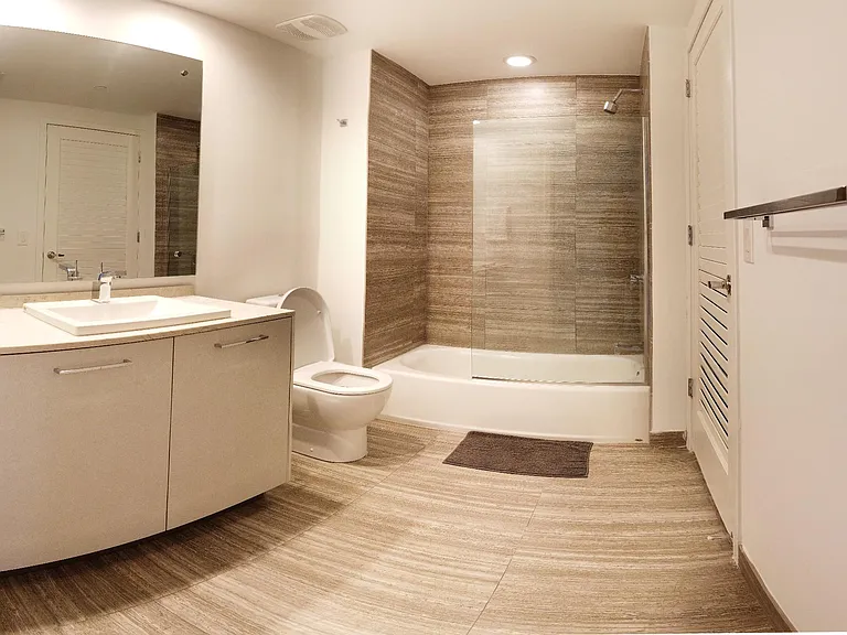 1010 Brickell Ave #2304 — Photo 8