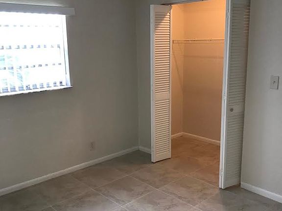 5th image of 4304 NW 9th Ave APT 2D