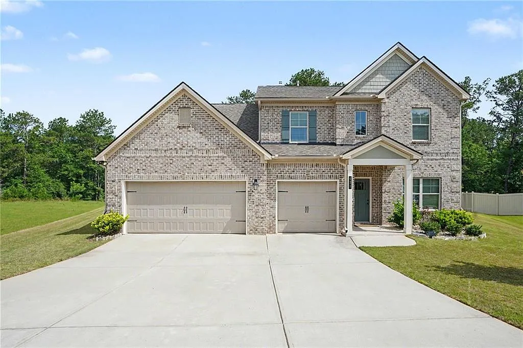 4 bed, 4.5 bath, 3719 sqft, $3,295 — Photo 1