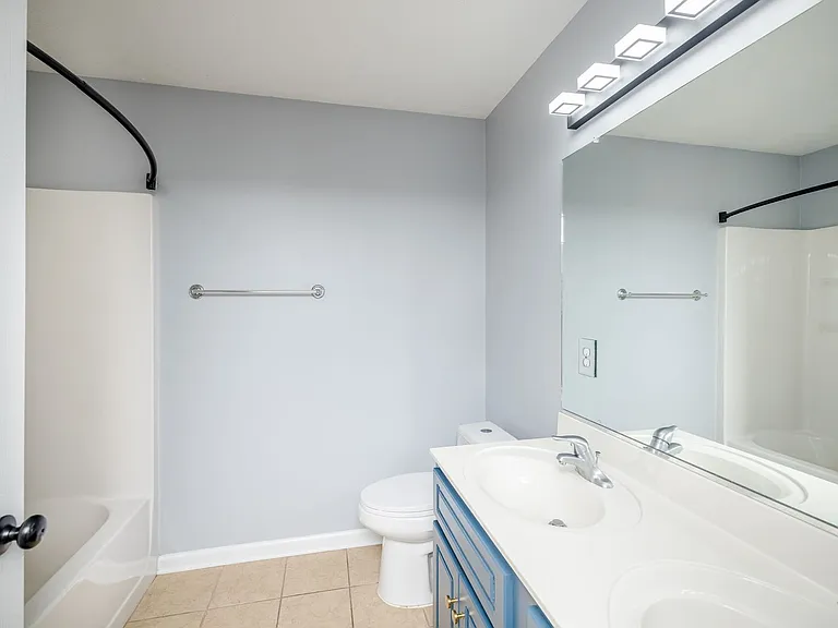 1053 Grove Landing Ln — Photo 29