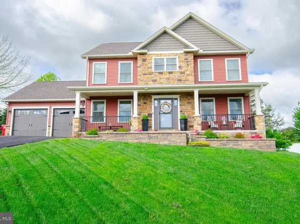 202 Feather Dr, Shippensburg, PA 17257
