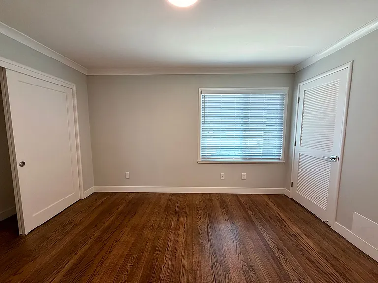 Laurel Oaks Apts — Photo 24