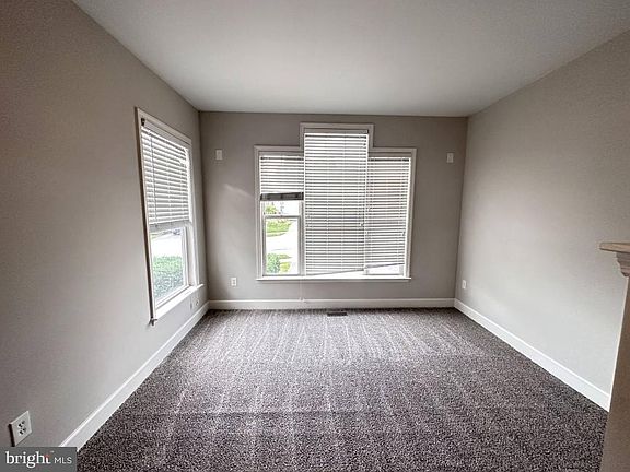 5th image of 105 New Market Ct