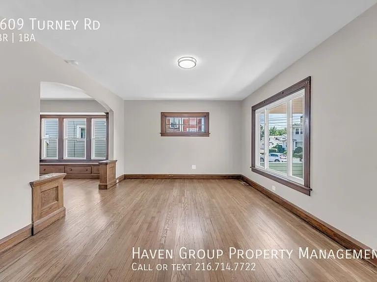 4609 Turney Rd — Photo 6