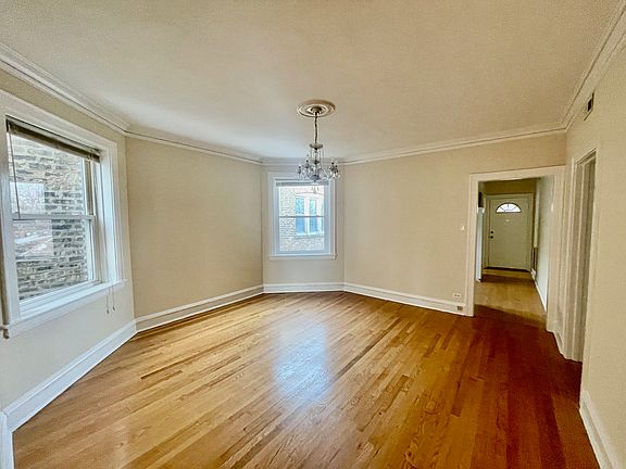 5th image of 6211 N Washtenaw Ave #3