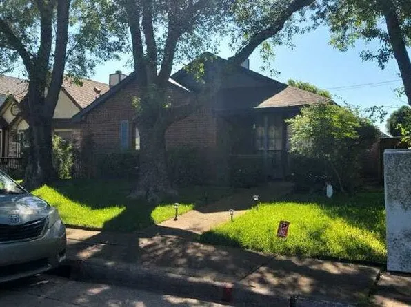 10575 Woodleaf Dr, Dallas, TX 75227