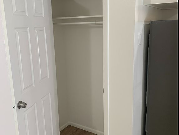 3rd image of 200 W 1700 S #2B-1Ba-900Sqft
