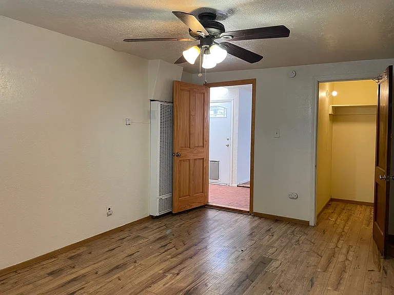2734 Graceland Dr NE — Photo 11