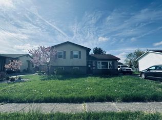 655 Crescent Dr, West Jefferson, OH 43162