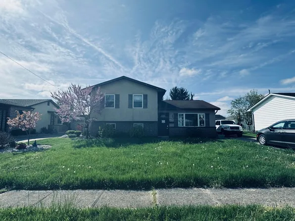 655 Crescent Dr, West Jefferson, OH 43162