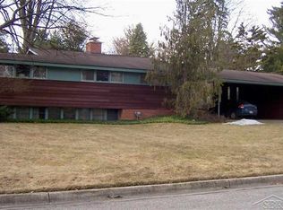 1395 W Delta Dr, Saginaw, MI 48638