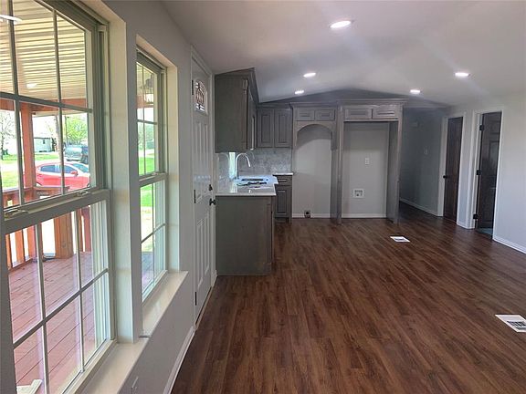 5th image of 7100 Walden Dr
