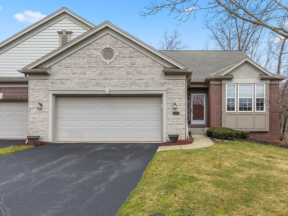 1st image of 3028 Woodridge Cir NE