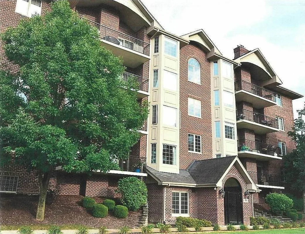 2 bed, 1652 sqft, $2,800 — Photo 1