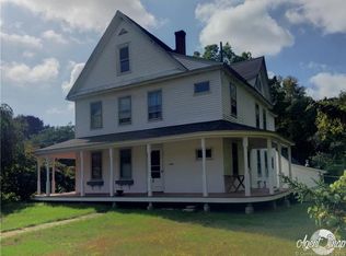 354 Maple Ave, Uncasville, CT 06382