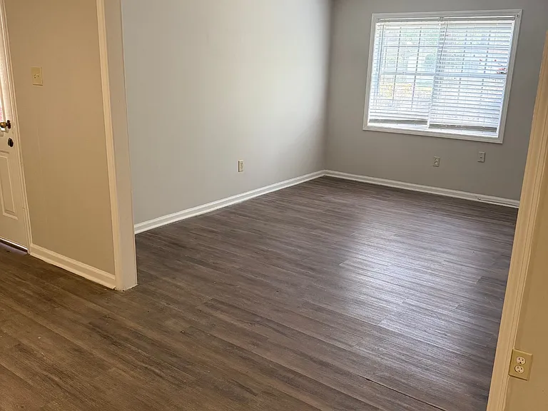505 S Main Ext — Photo 4
