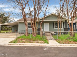 180 Rosetti St, Biloxi, MS 39530