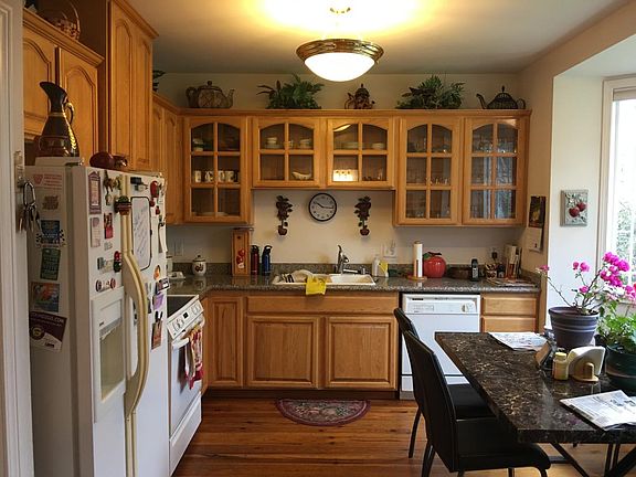 4th image of 4728 Lakeshore Ln SE