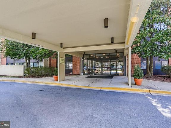 2nd image of 2921 N Leisure World Blvd #1-321