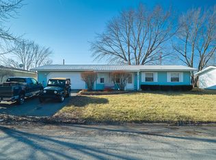 530 Robyn Rd, Valparaiso, IN 46385