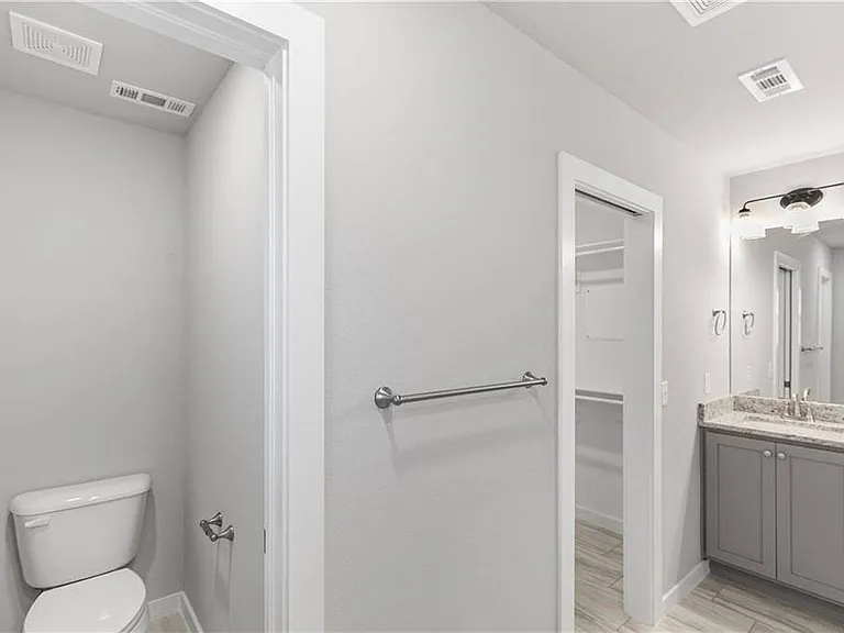 410 Peach Ave — Photo 21