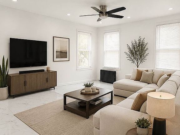5th image of 2906 Voorhies Ave