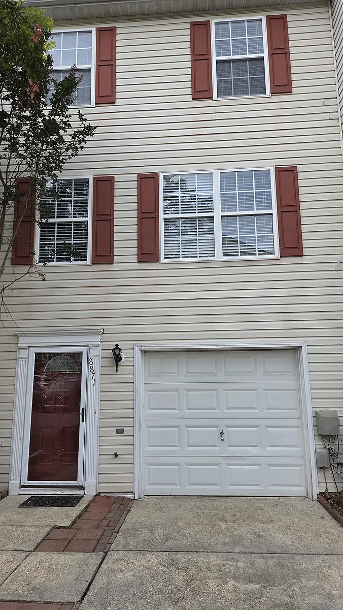 Building Photo - 8871 Goose Landing Cir