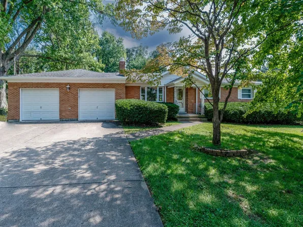 9580 O'Leary Dr, West Chester, OH 45241