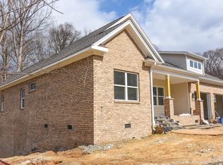 8213 Rivermont Dr, Clemmons, NC 27012