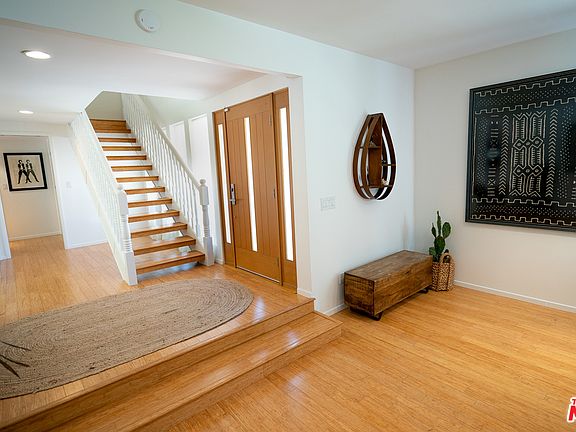 4th image of 4218 Meadow Lark Dr