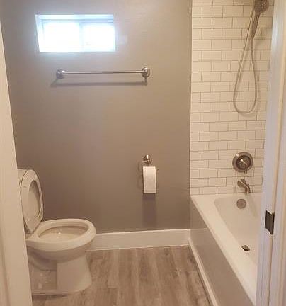2nd image of 510 Glen Cv Unit 4
