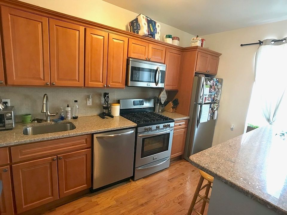 1st image of 30-70 32nd St #14A