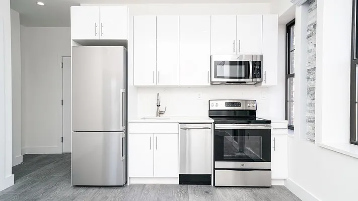 Rented by Nooklyn NYC LLC | media 17