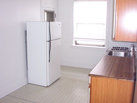 5th image of 4415 N Greenview Ave APT 3E