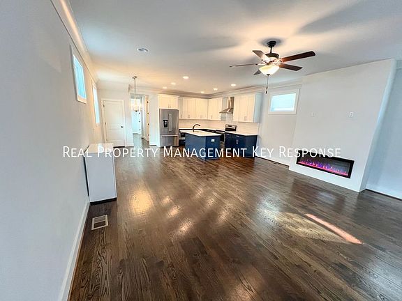 2nd image of 521A Basswood Ave