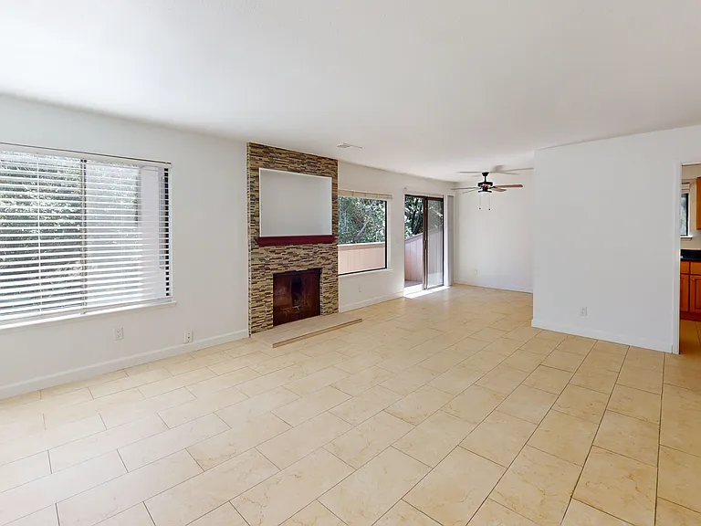 37-1 Clay Ct #37 — Photo 6