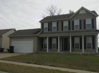 402 Hickory Post Ct, Wentzville, MO 63385