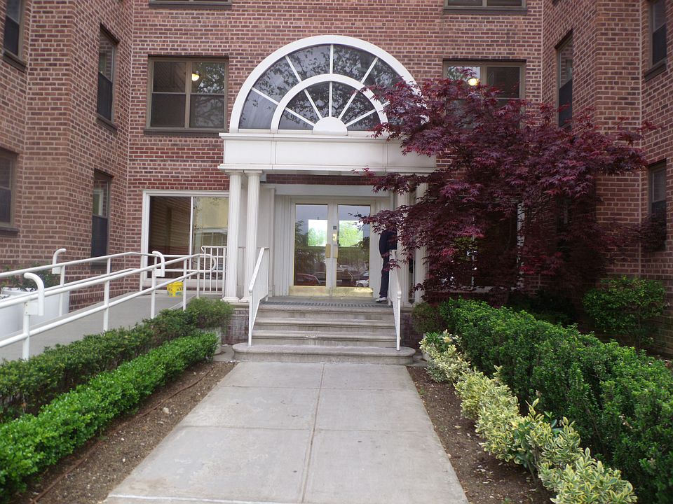 1st image of 2171 Bragg St APT 2A