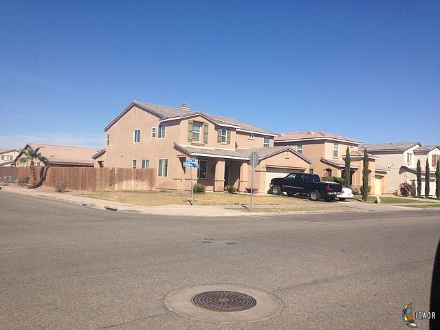 2nd image of 998 Valleyview Ave