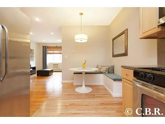 Sold by Coldwell Banker Reliable Real Estate | media 32